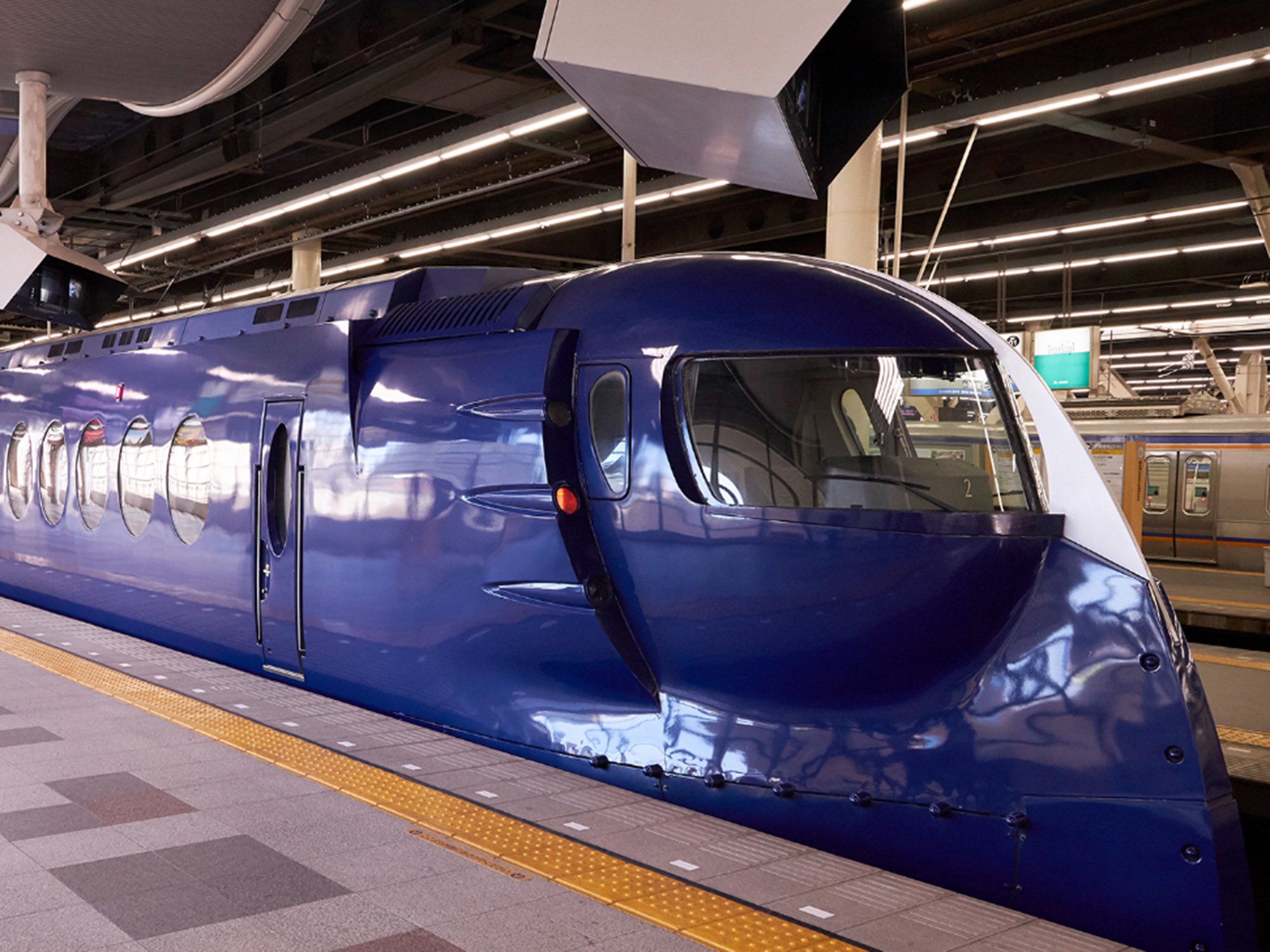 Discount Tickets! Limited Express Rapi:t connects Kansai Airport