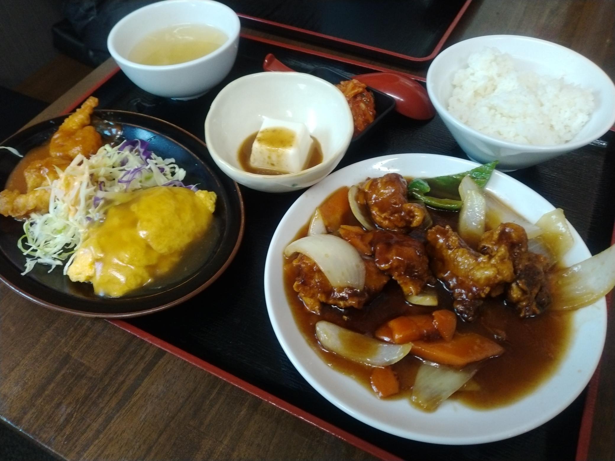 コスパ抜群！「中華食堂　笑楽（わらく）」