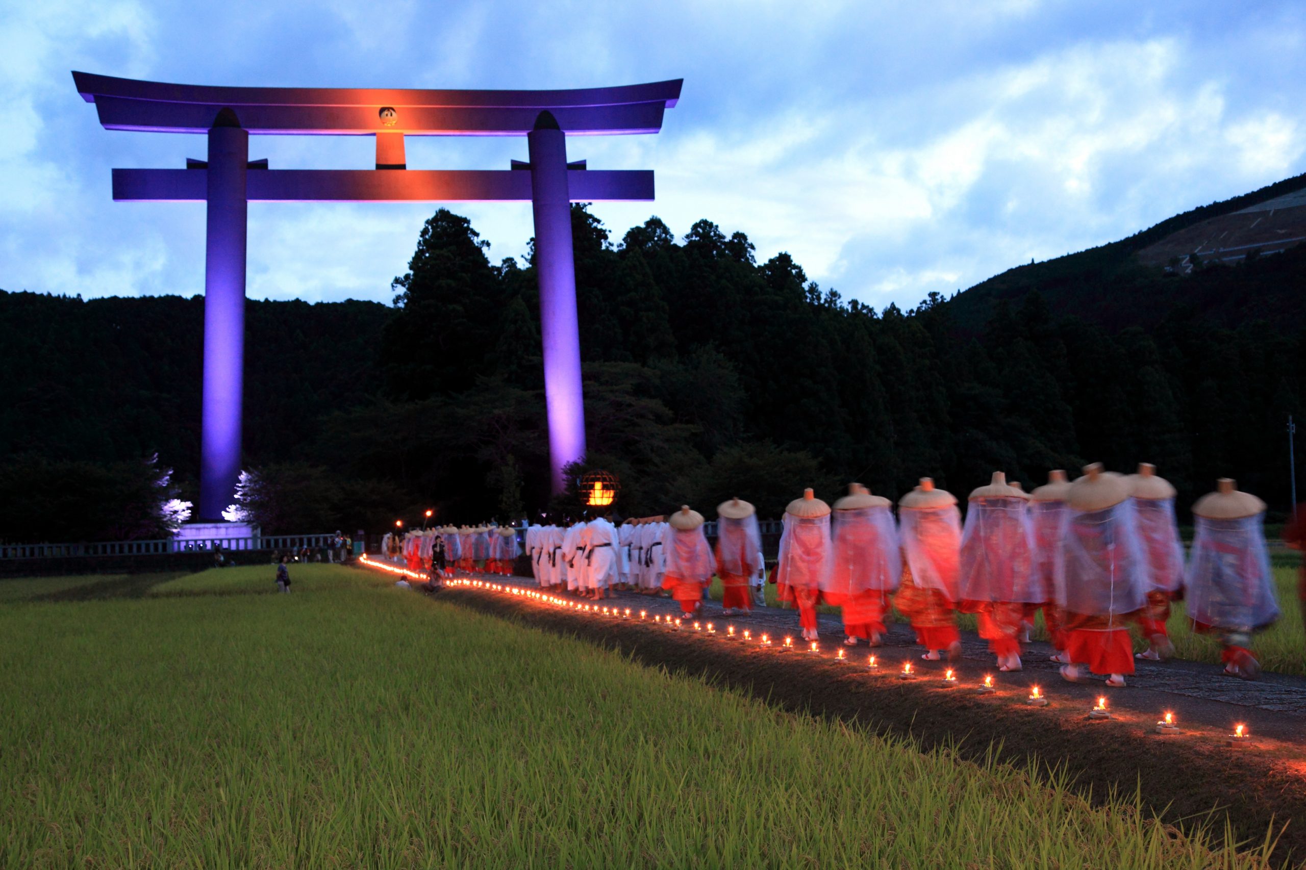 人々を幸福へ導く～祀りから祭りへ～
