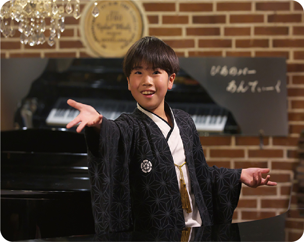 地元小学生歌手（木谷紳之介君）歌唱
