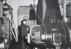 2代目ケーブルカー運行当時の巻上機室の写真