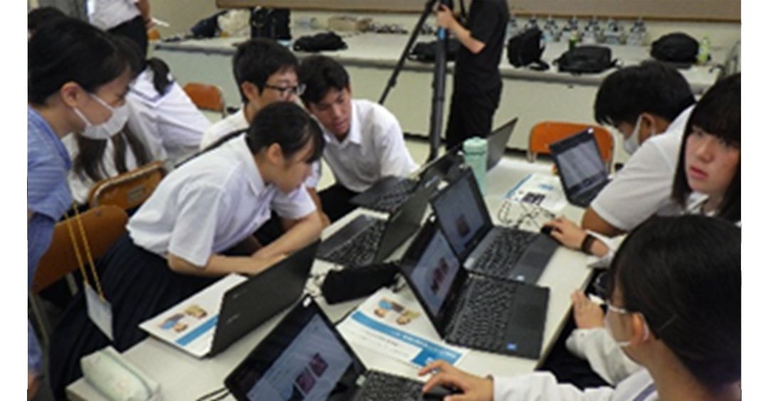 地域の魅力をどのように表現するか議論しながらゲームを企画